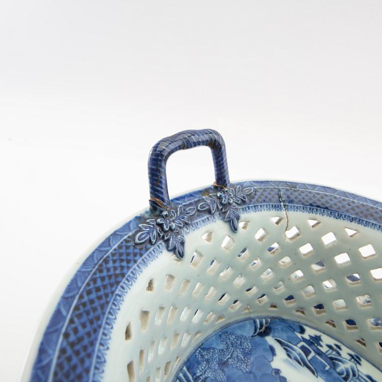 Galleried bowl with plate China circa 1800 porcelain.
