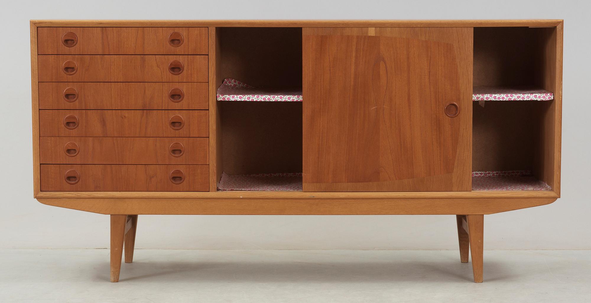 SIDEBOARD, 1950-tal.