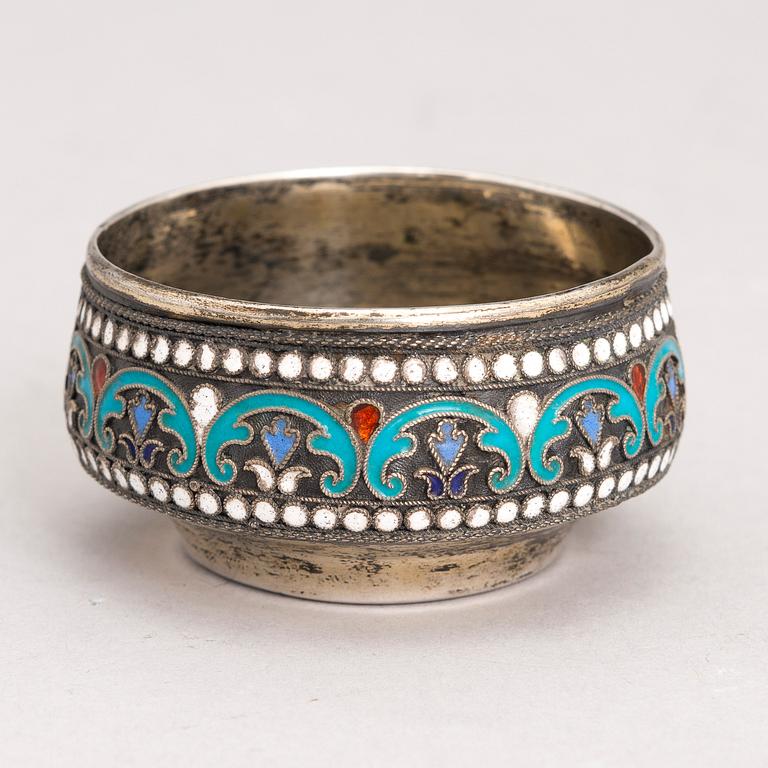 SUOLAKKO, emalia, hopeaa, Moskova, 1900-luvun alku.