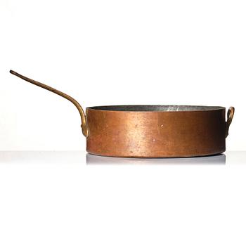 A copper casserole for the Stockholm Exhibition 1930, possibly made by Verkstads AB Kjäll & Co.