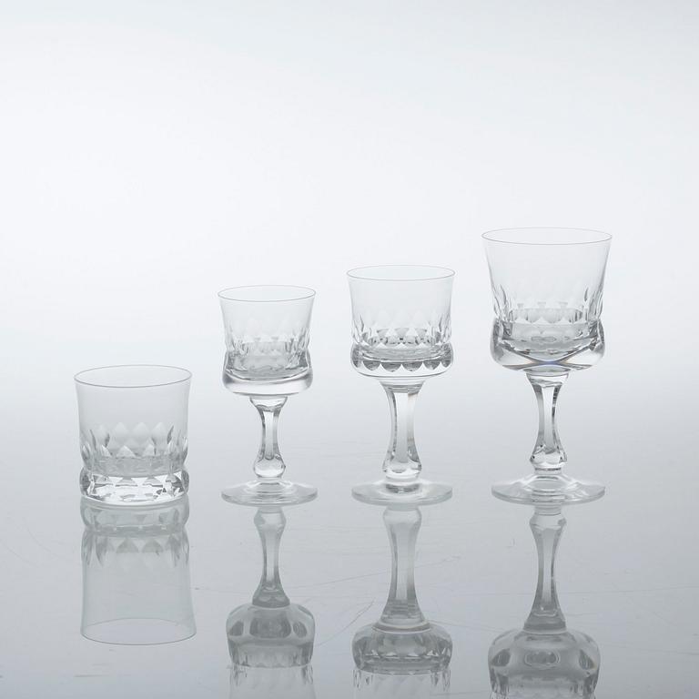 A glass tableware set of 22 pcs by Göran Wärff for Kosta, second half of the 20th century.