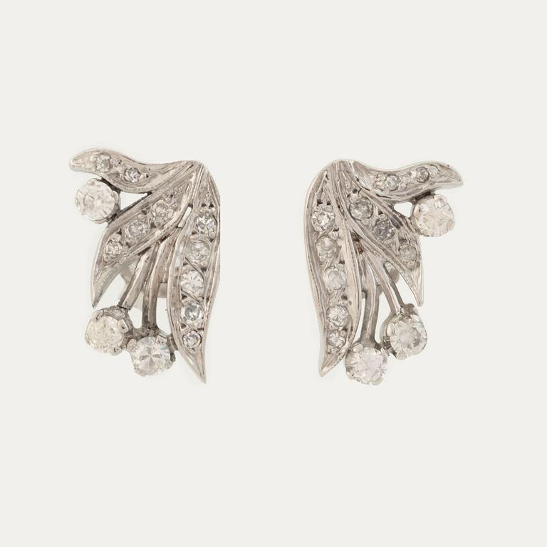 Diamond leaf earrings.