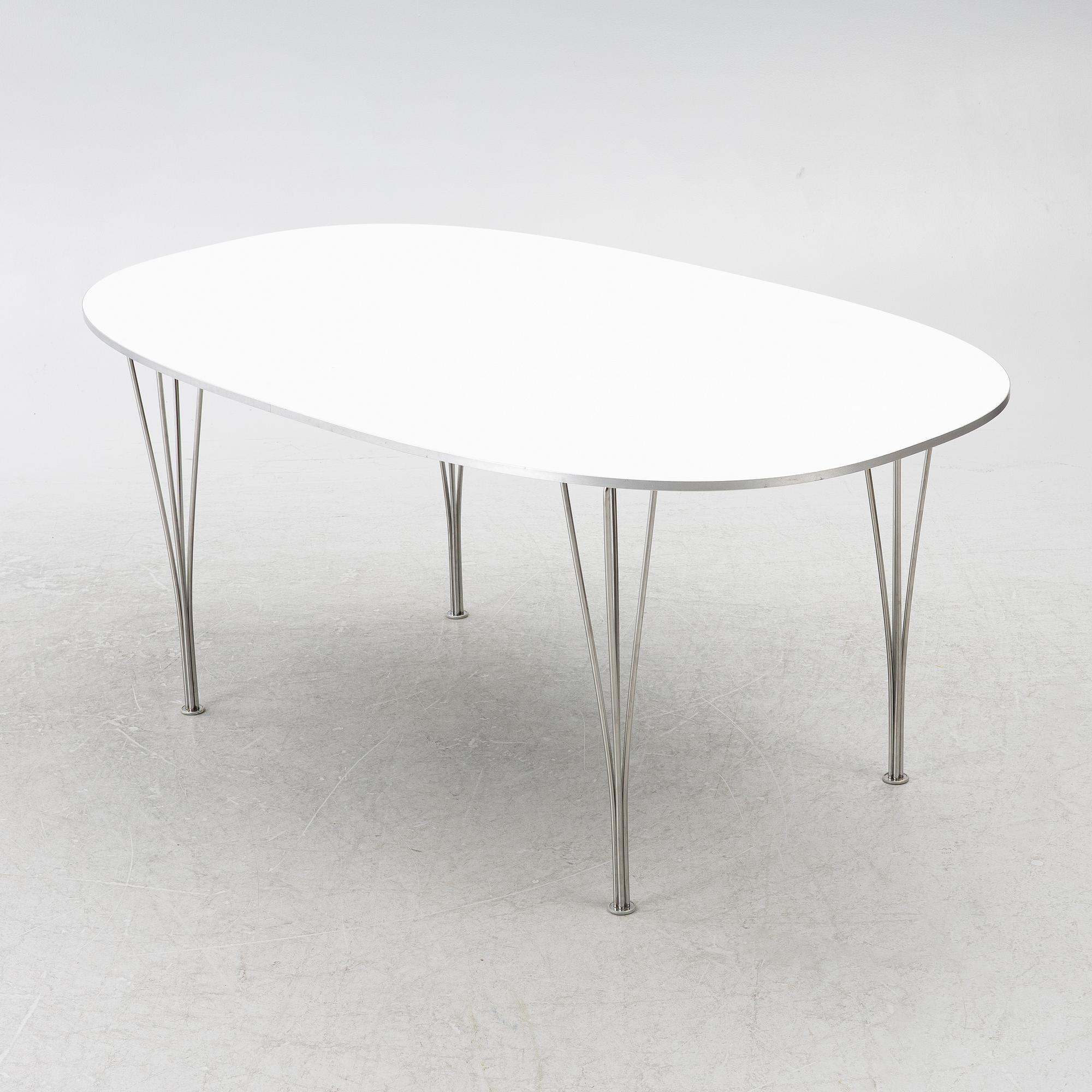 Bruno Mathsson & Piet Hein, matbord, "Superellips", Fritz Hansen, Danmark, 2007.