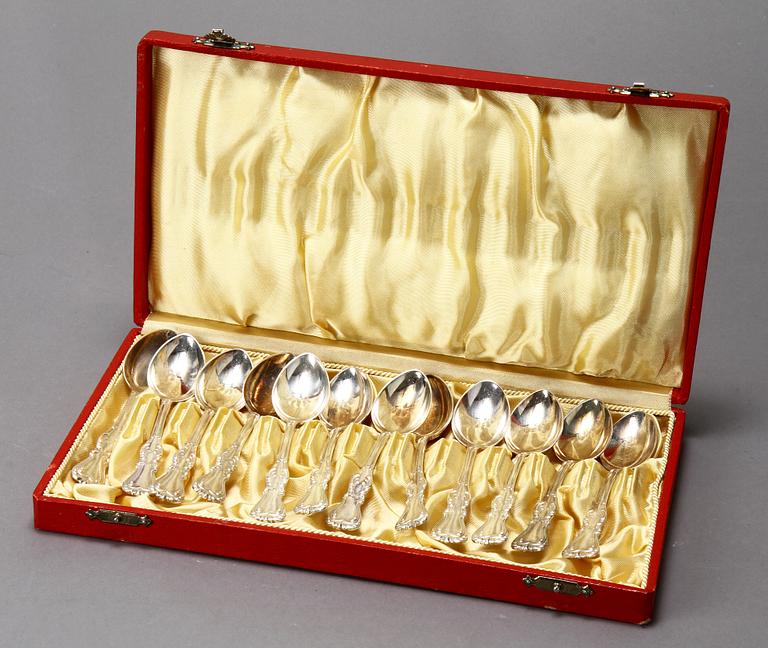 TESKEDAR, 12 st, silver, C G Hallberg, Stockholm, 1952. Vikt 280 gram.