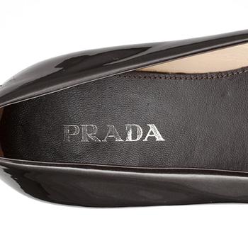 PRADA, a pair of ballerinas. Size 37,5.