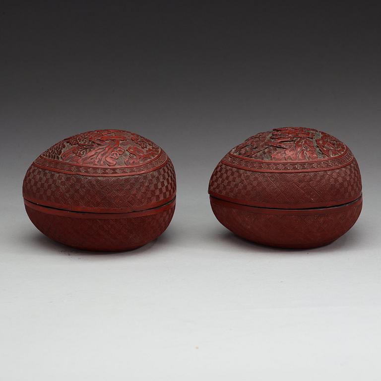 Two lacquered boxes with covers, Qing dynasty, 19th Century.