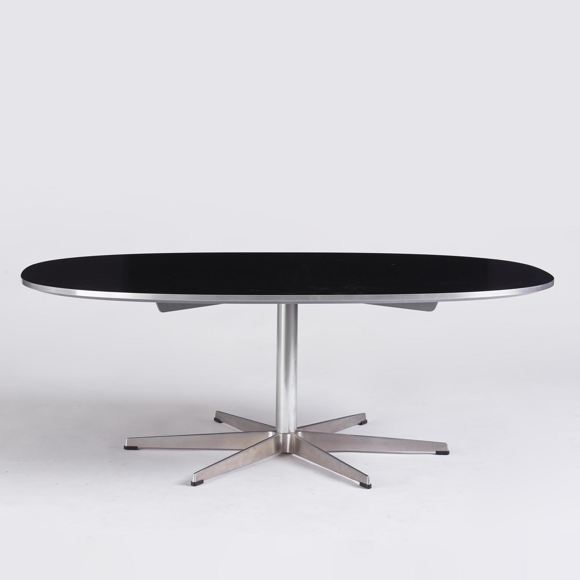 Bruno Mathsson & Piet Hein, soffbord, "Superellips", Fritz Hansen, Danmark,