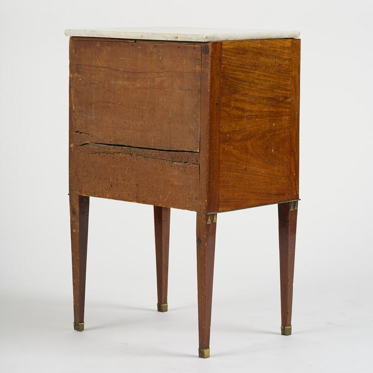 A late Gustavian mahogany chamberpot cupboard, circa 1800.