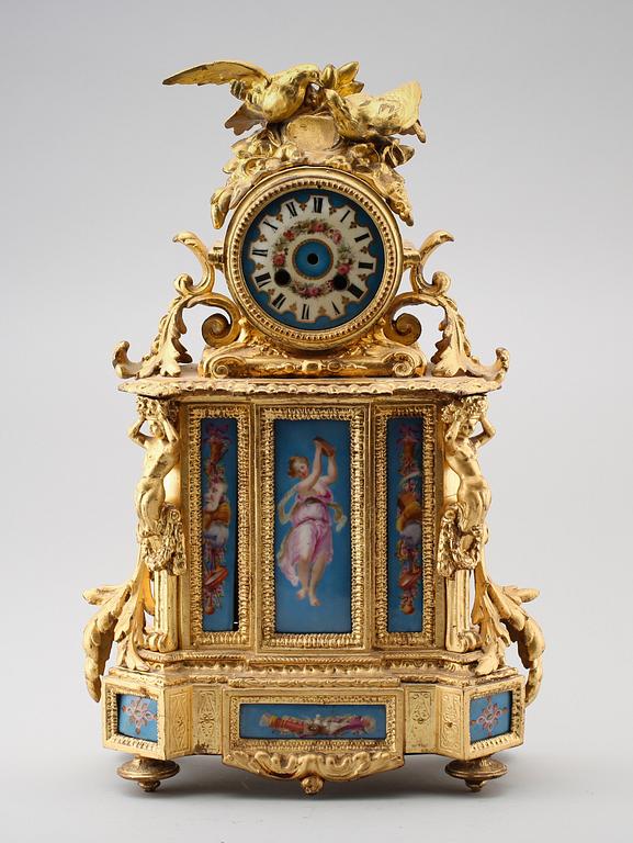BORDSPENDYL, Frankrike, 1800-tal.