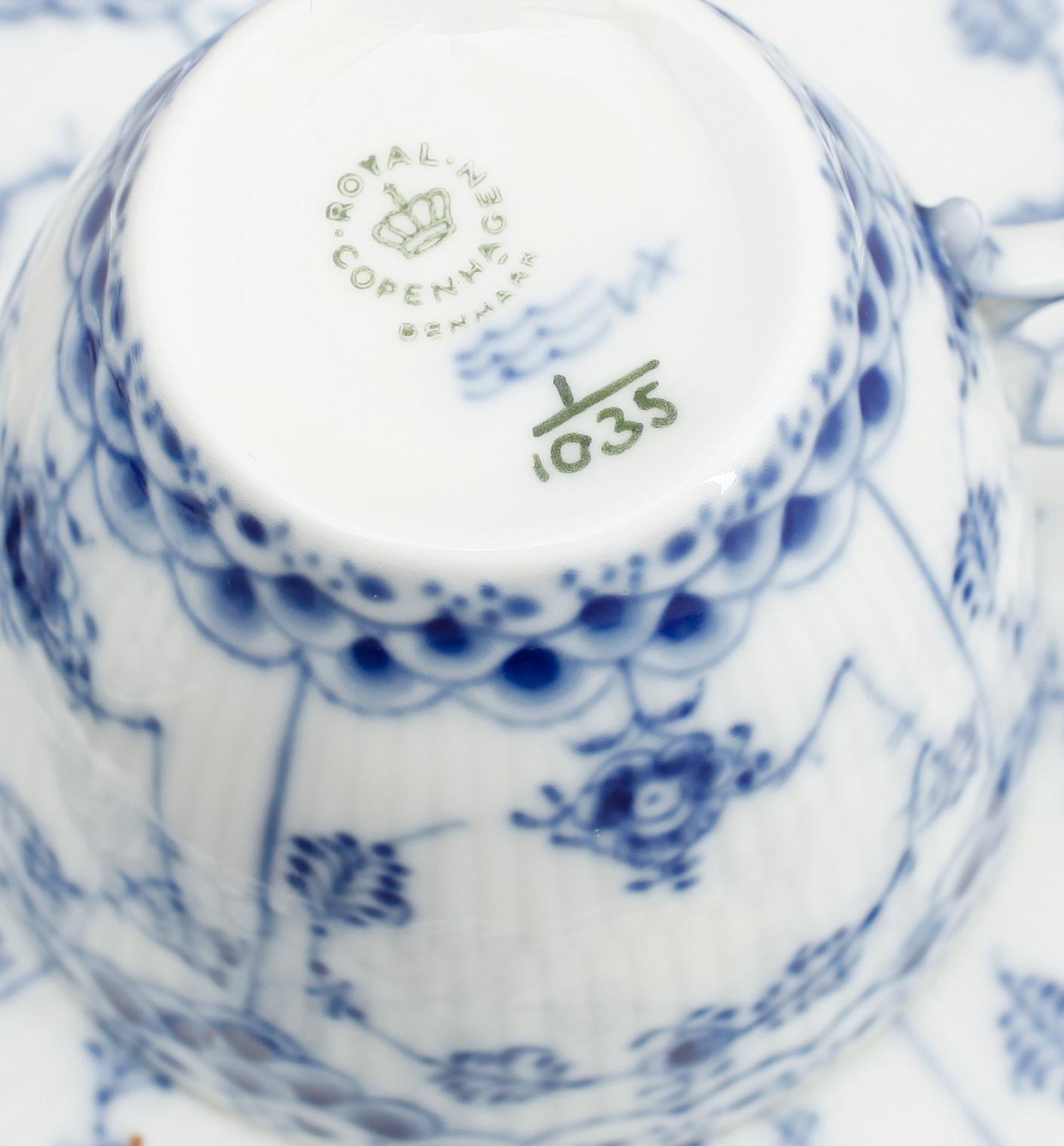 KAFFEKOPPAR MED FAT, 15 st, porslin, Royal Copenhagen.