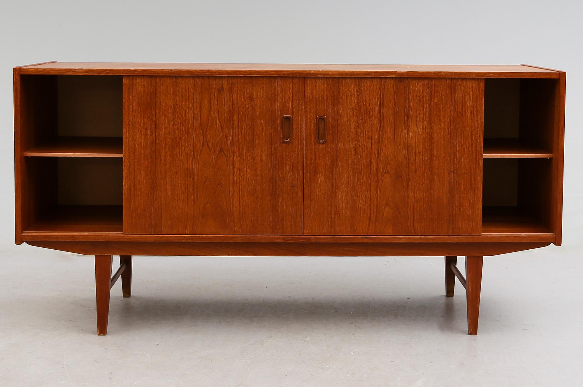 SIDEBOARD, 1900-talets andra hälft.