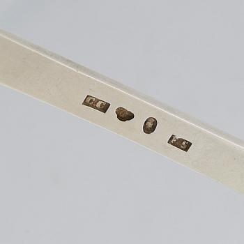 SKEDAR, 8st, förgyllt silver. C. Cedergren, Stockholm, 1860. Vikt ca 419g.