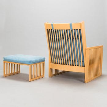 Ben af Schultén, fåtölj modell 444 och fotpall, modell 445, Artek 1900-talets slut.