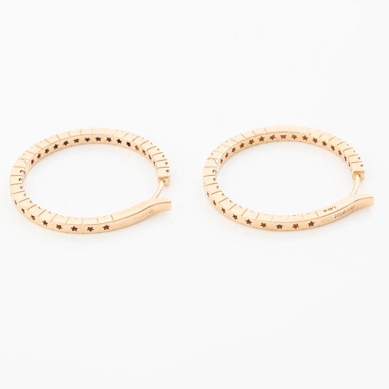 Örhängen 18K roséguld med briljantslipade diamanter.