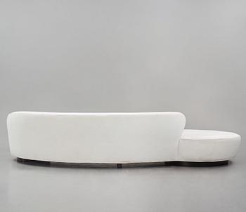 Vladimir Kagan, a "Serpentine Sofa with Arm", Vladimir Kagan, USA, 2023.