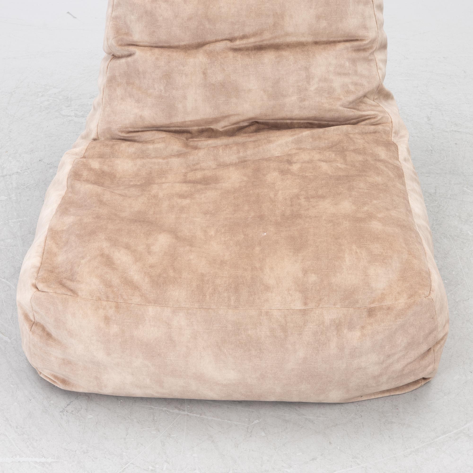 A 'Zoe small' lounge chair, Verzelloni, Italy.