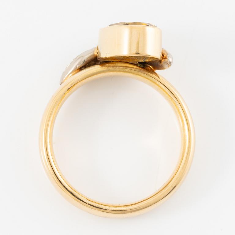 Jan-Christer Lundqvist, ring, 18K gold with yellow zoisite and green stones, Skövde 1999.