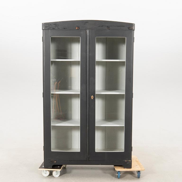 Display cabinet, first half of the 20th century.