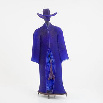 Kjell Engman, unik skulptur, "Man in trenchcoat", Kosta Boda, signerad.