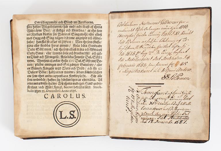 Kyrkolagen 1686, fint band, proveniens Gahm Persson.