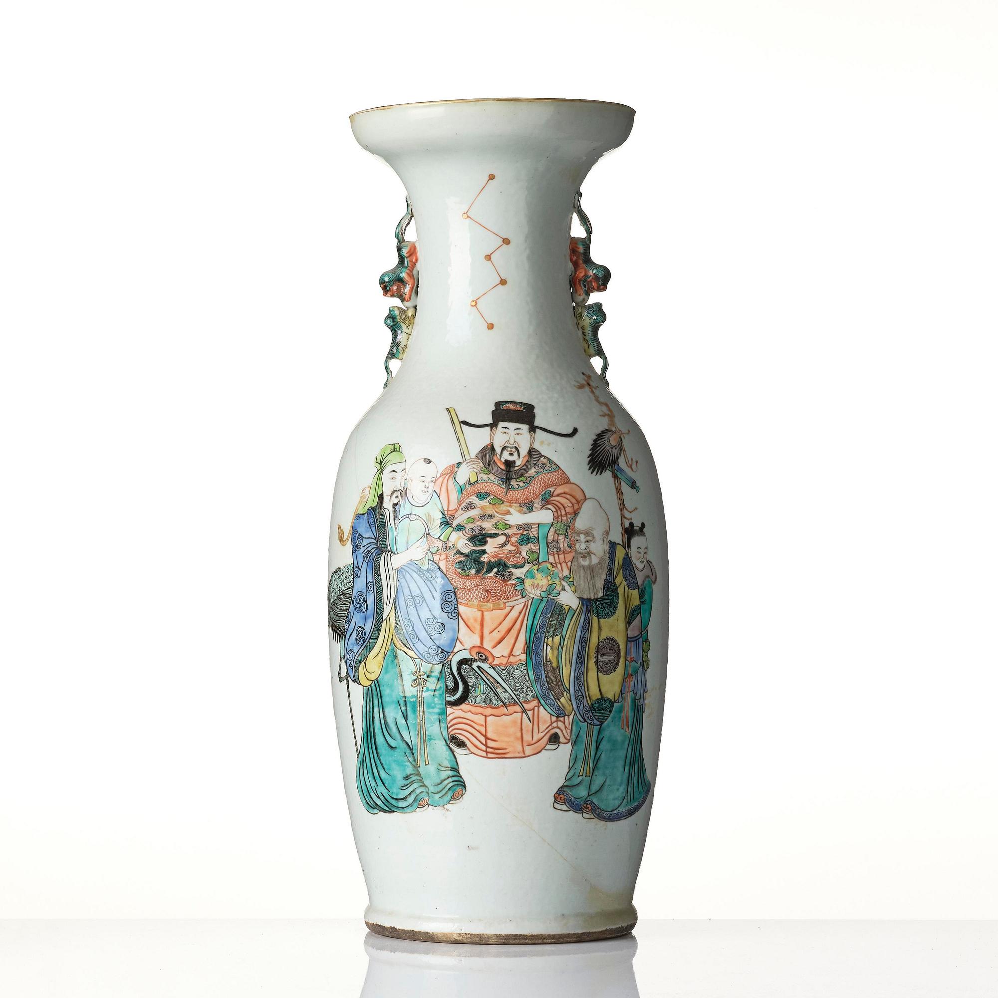 A large 'Sanxing' vase, late Qing dynasty.