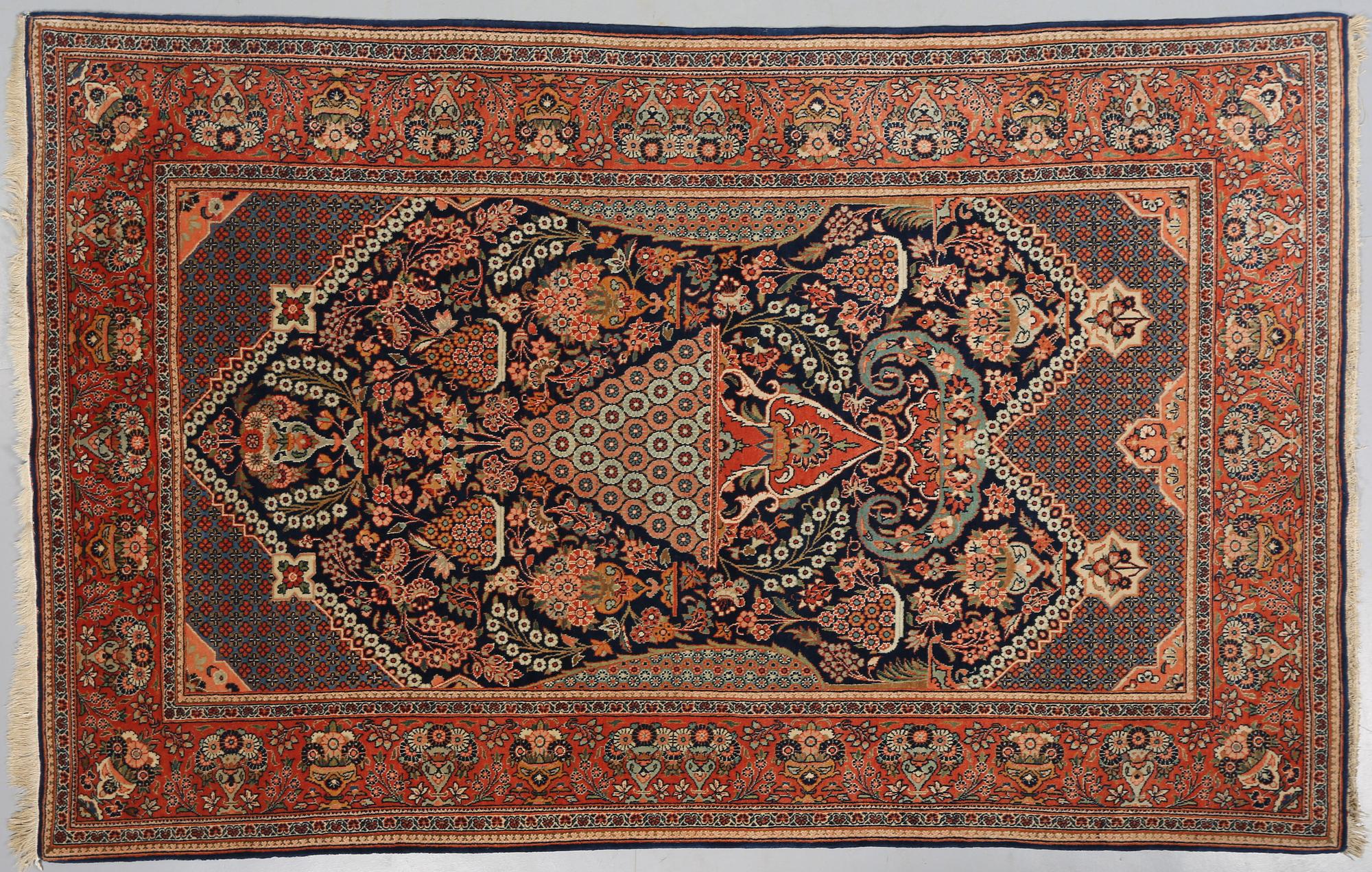 MATTA, Keshan, old/semiantik, 205/130 cm.