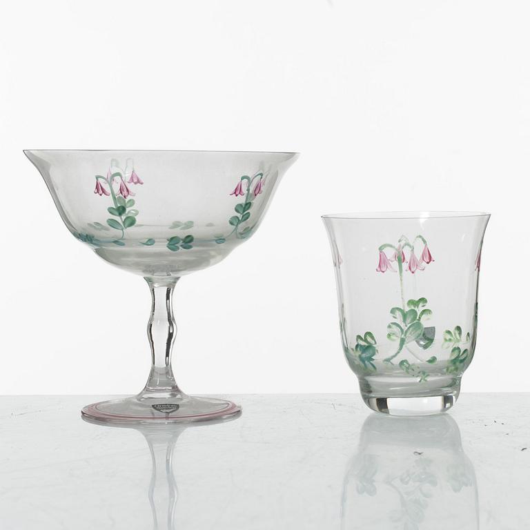Eva Englund, a 27-piece 'Linnea' glass service, Orrefors.