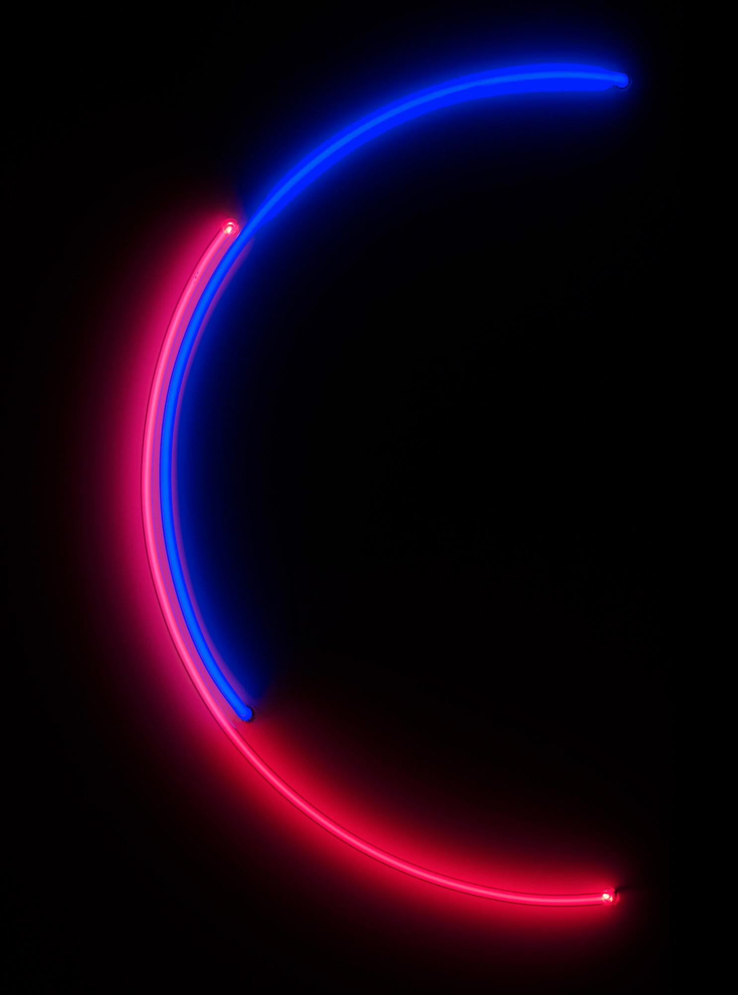 Stephen Antonakos, "Red and blue incomplete circle".