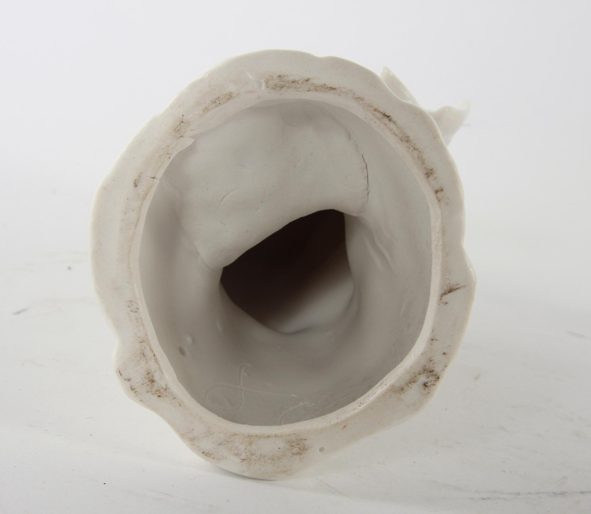 FIGURIN, porslin, Kina 1900-tal.