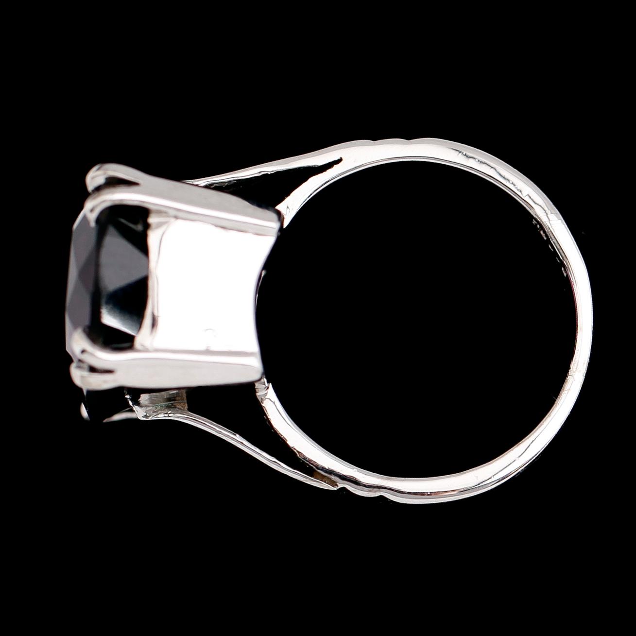 RING, silver, med ametist.