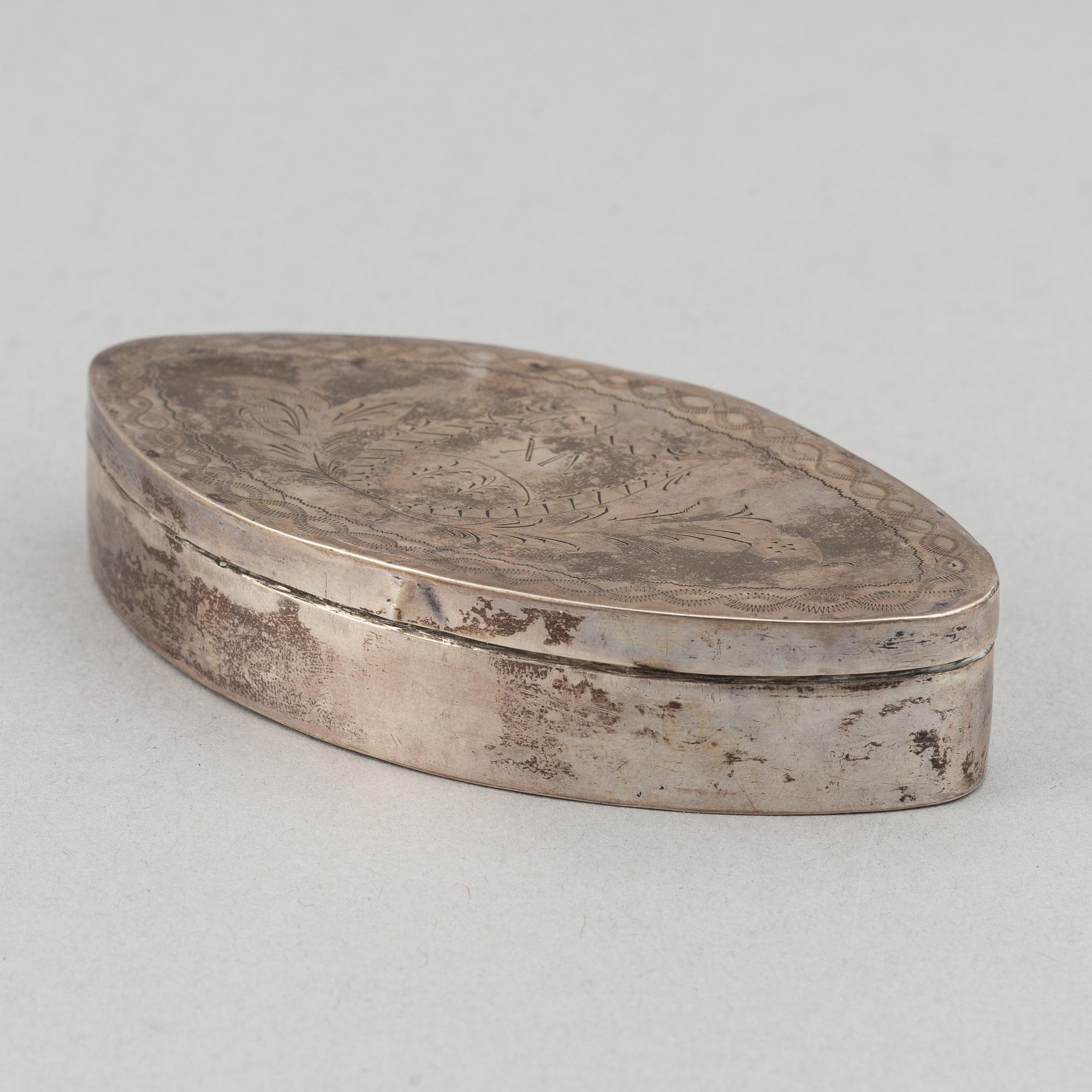 Dosa, guld, samt dosor, 4 st, silver. 1800-1900-tal.