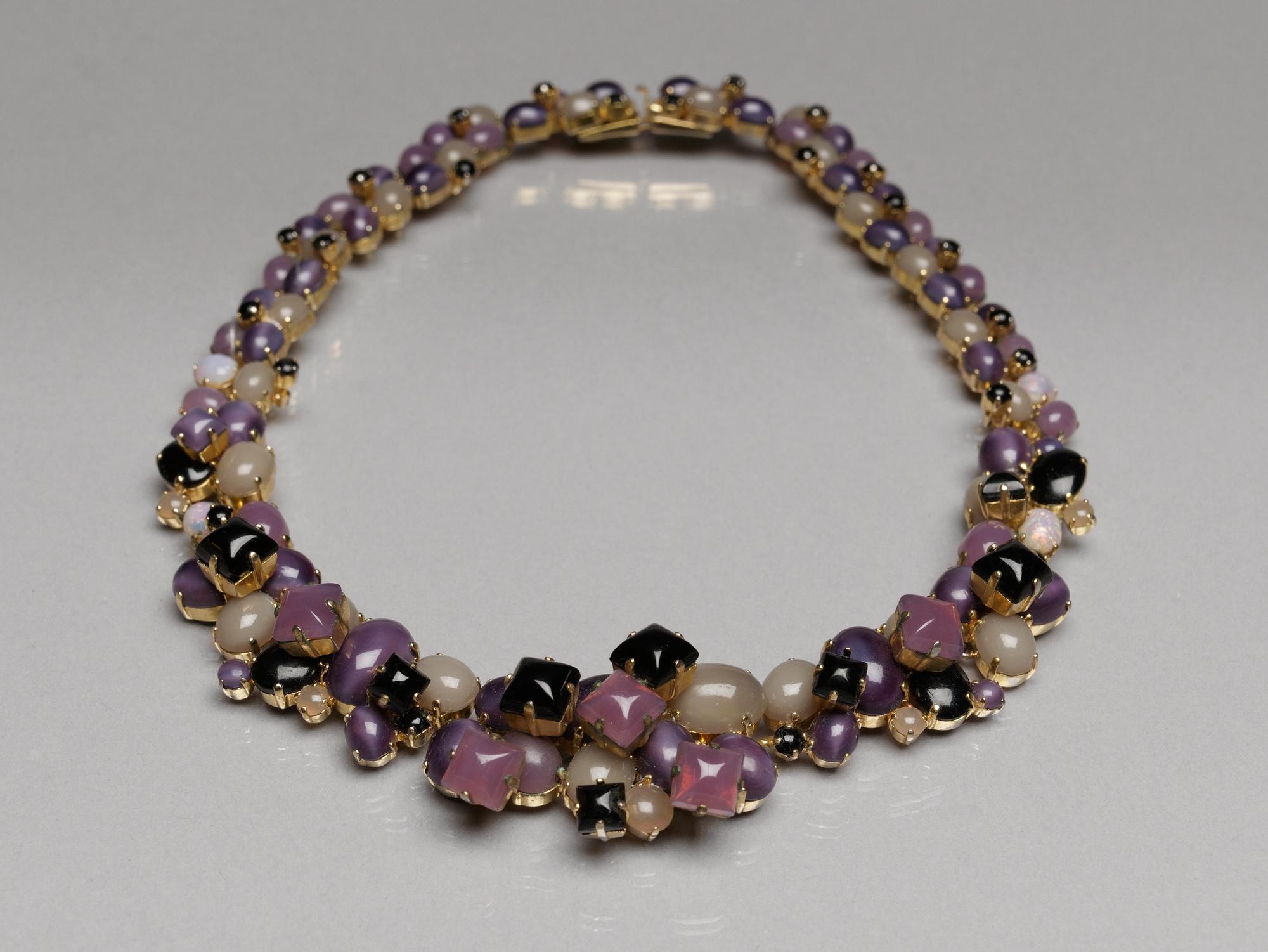 CHRISTIAN DIOR, halsband 1966.