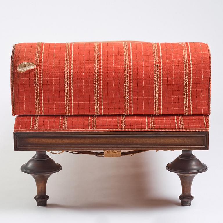 Swedish Grace, daybed, 1920-30s. Provenance building contractor Olle Engkvist, probably made to order for the interior.