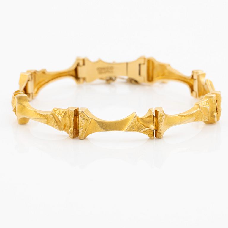 Björn Weckström, bracelet, 18K gold, for Lapponia, Finland 1994.