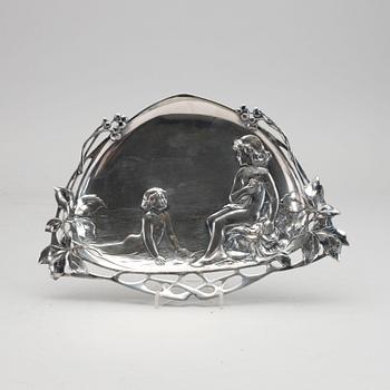 A jugend metal tray, Bitter & Gobbers Imperial Zinn, Germany, art nouveau.