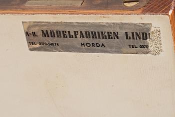 SIDEBOARD, Möbelfabriken Linden, Horda, 1900-talets andra hälft.