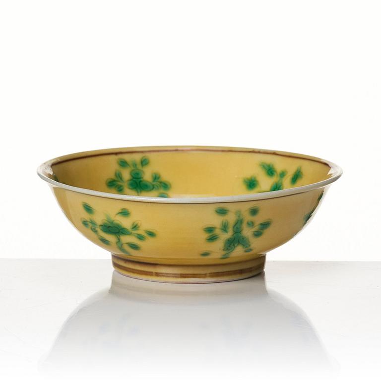 A yellow glazed lotus dish, late Qing dynasty with Yongzheng mark.