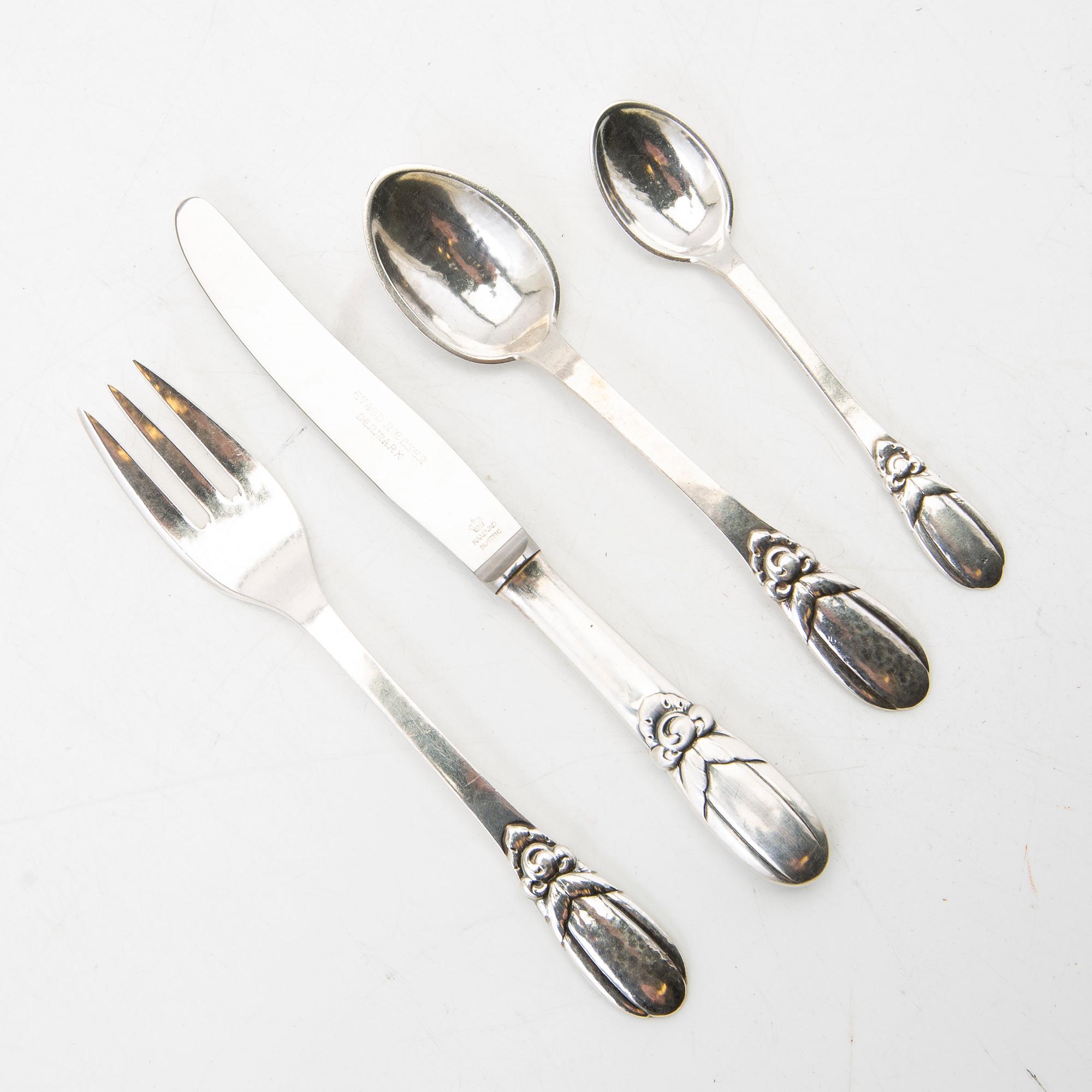 Evald Nielsen, Sandwich cutlery, 31 pieces, silver, Denmark.