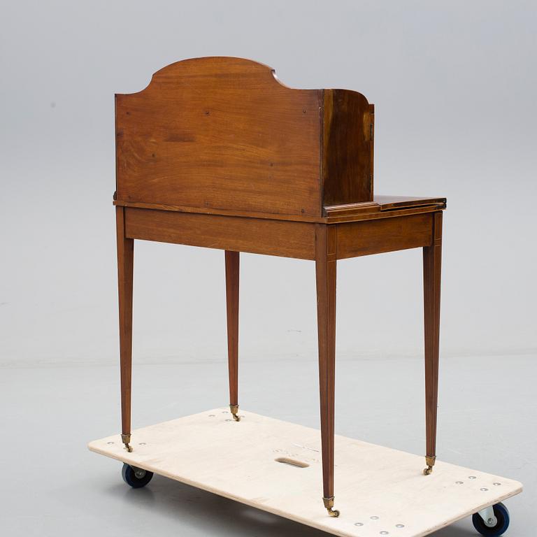 DAMSKRIVBORD, England, 1900-talets mitt.