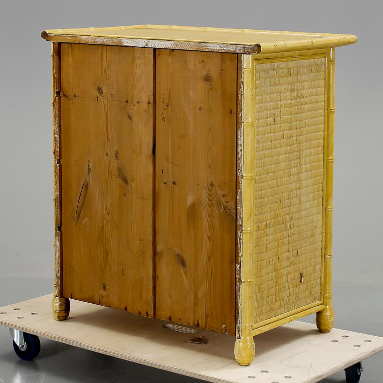 BYRÅ, kolonialstil, 1900-talets början.