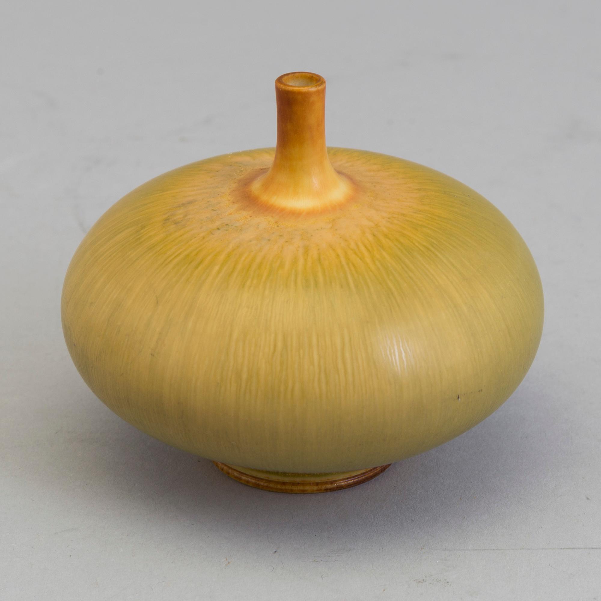 BERNDT FRIBERG, vas, stengods, Gustavsberg studio 1965.