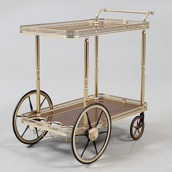 SERVERINGSVAGN, 1900-talets andra hälft.