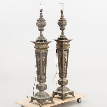 TWO PEDESTAL WITH LAMPS LATE 19TH CENTURY.