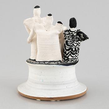 Ulrica Hydman-Vallien, skulptur, stengods, egen ateljé.