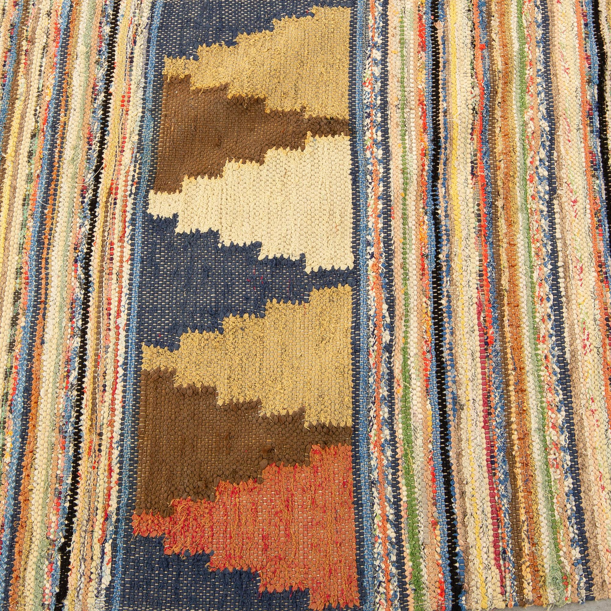 A Swedish flat weave carpet 1930/40's ca 255 x 179 cm.