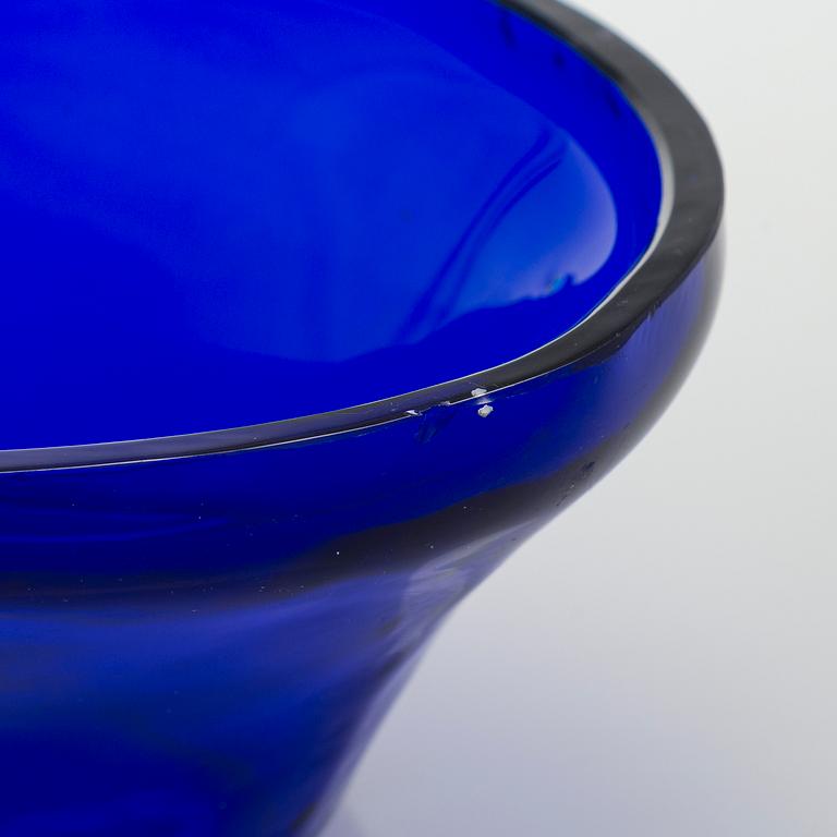 Fruktskål, silver, oidentifierad mästarstämpel FFG, åldermannaranka. Empir.