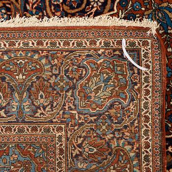 RUG. Semi-antique Kashan, possibly Motachem.  208,5 x 132,5 cm.