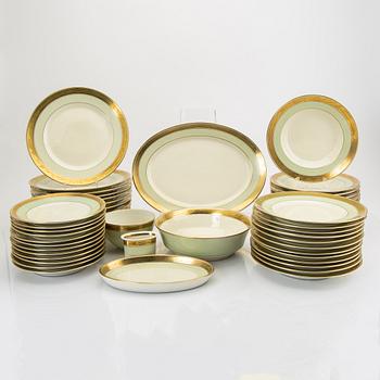 A Royal Copenhagen 59 pcs "Dagmar" porcelain dinner service, 1960s.