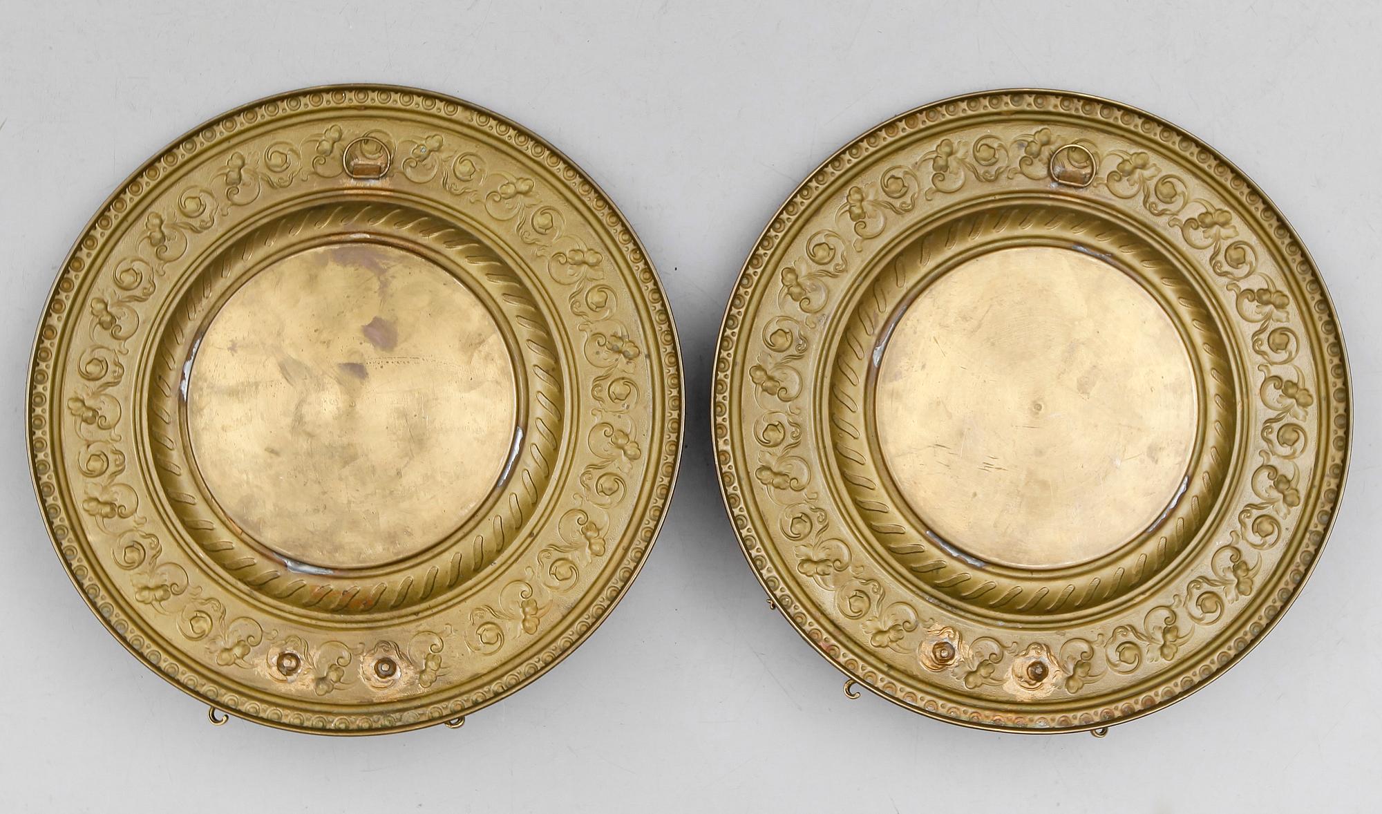 SPEGELLAMPETTER, 1 par, mässingsplåt, omkring år 1900.