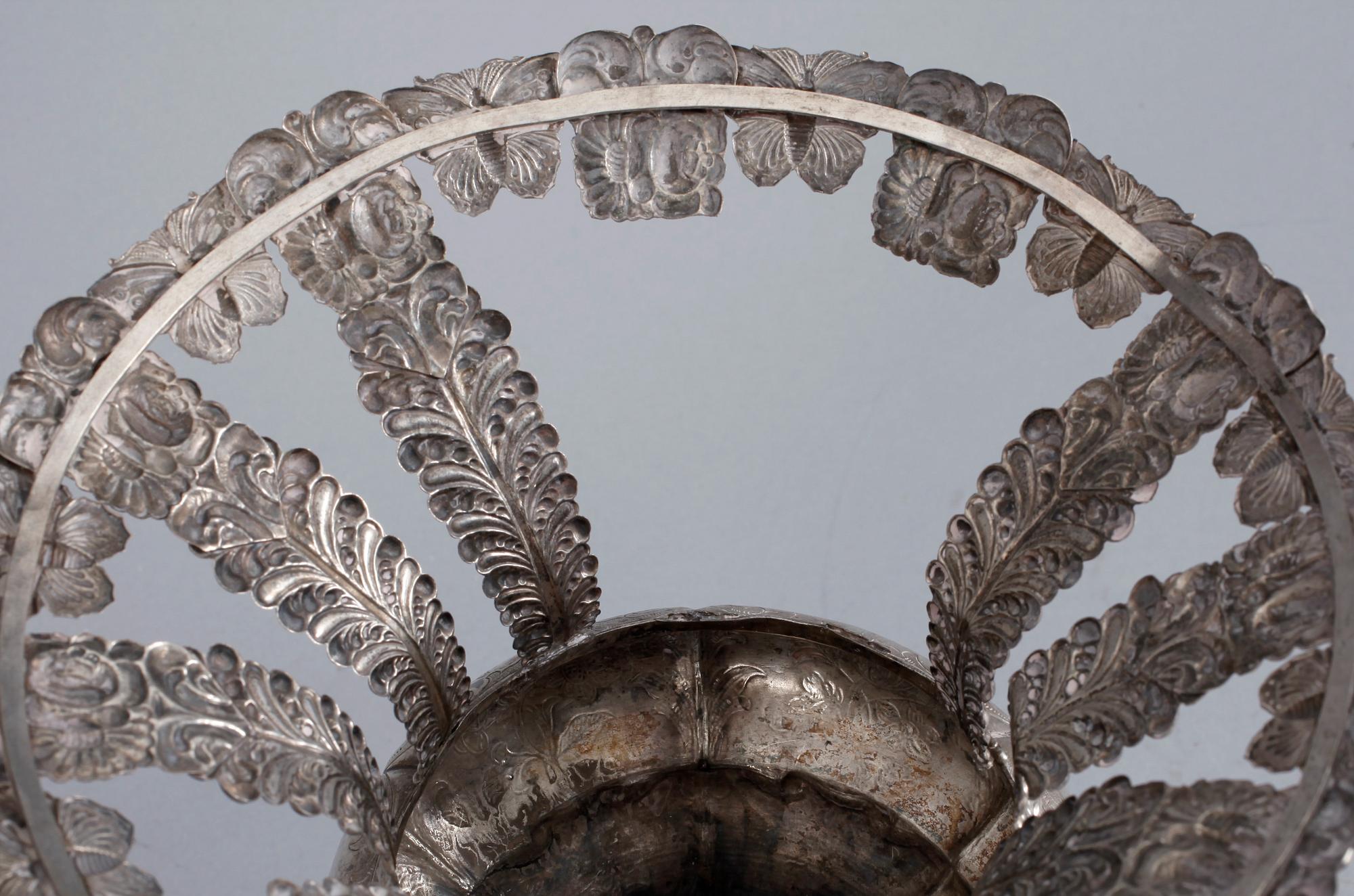 PRAKTURNA, silver, nyrokoko Hans Georg Vogt, Kristianstad, 1853. tot vikt ca 688 gram.